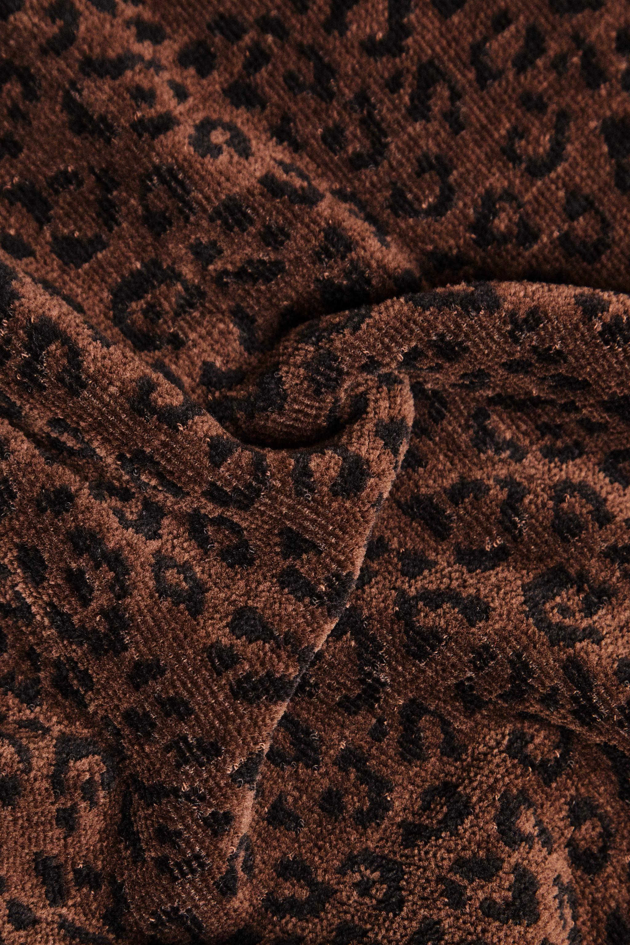 ANIMAL PRINT VELOUR BEACH TOWEL